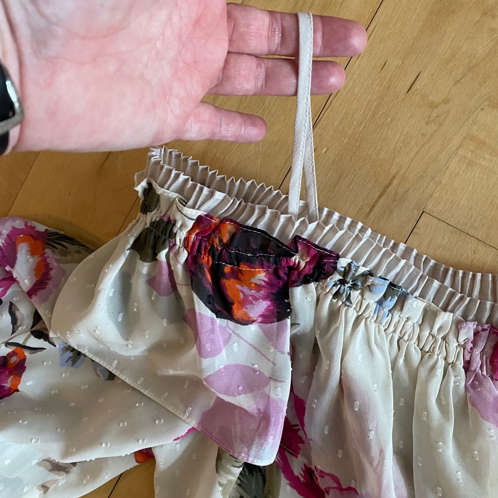 WHBM Blouse - Picture 6 of 6